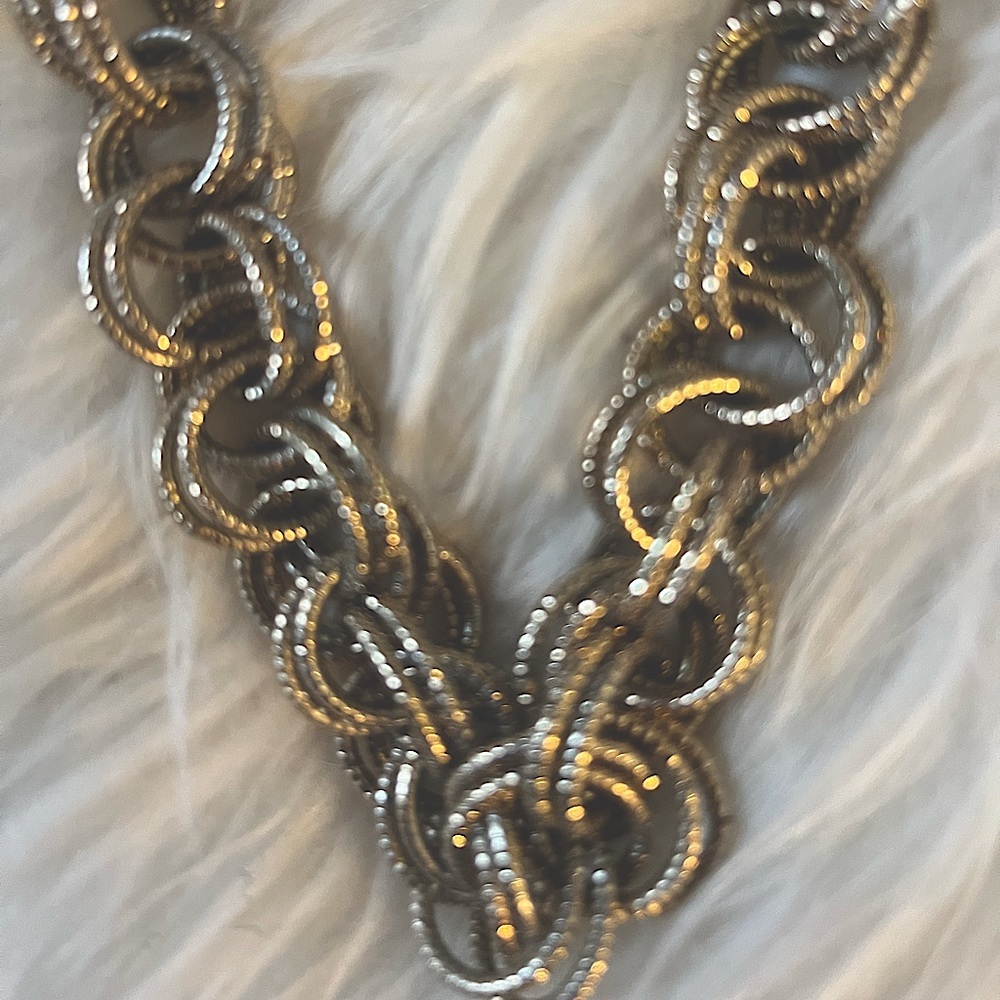 Gorgeous Chunky Statement Piece Silver & Gold Look Necklace